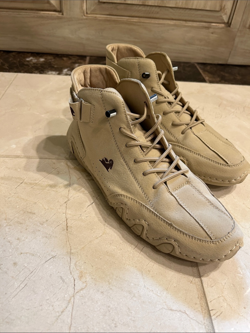 Men's Chukka Boots in Tan with Lace-Up Closure